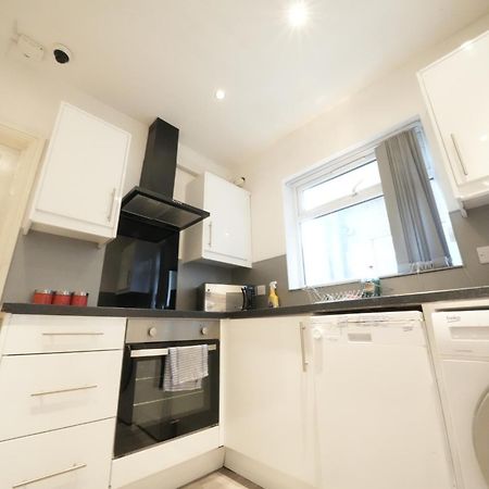 Grand Airport Ensuites Harmondsworth Екстериор снимка