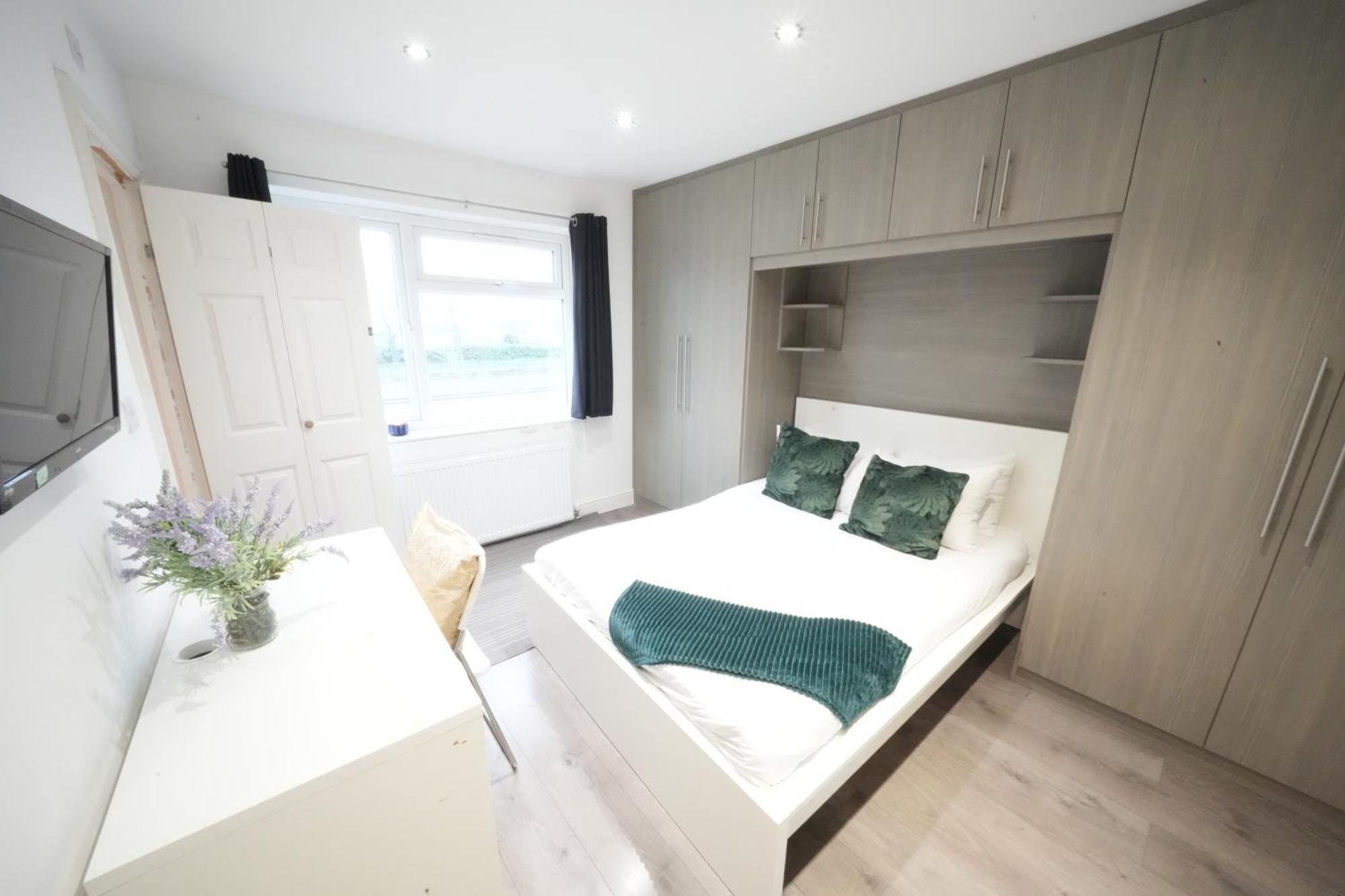 Grand Airport Ensuites Harmondsworth Екстериор снимка