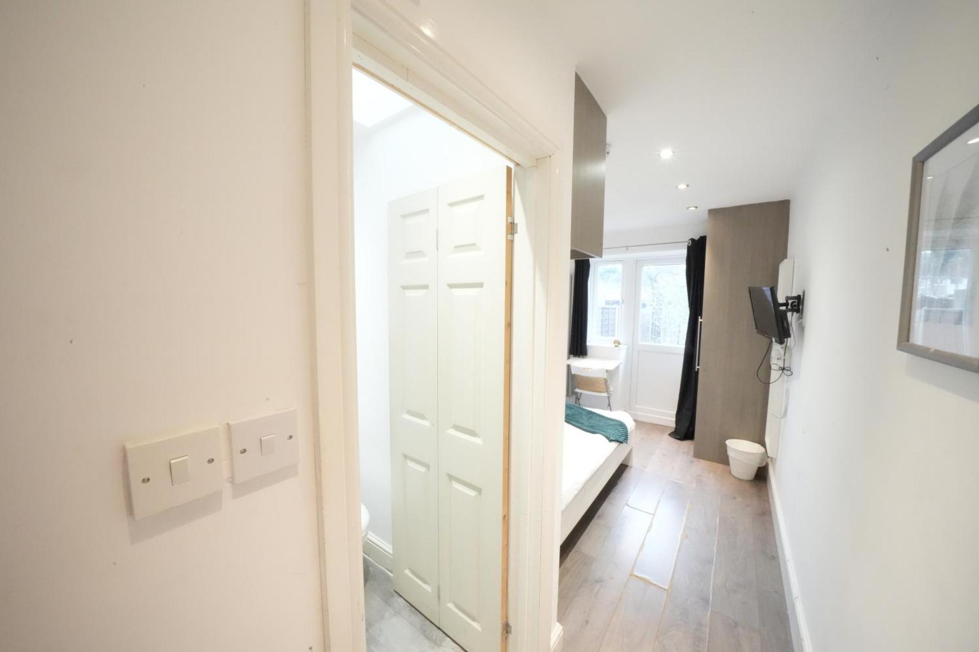 Grand Airport Ensuites Harmondsworth Екстериор снимка