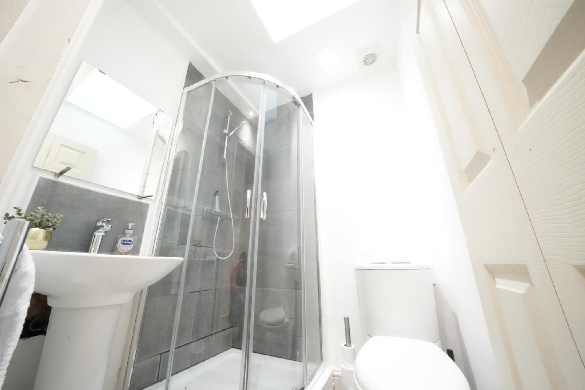 Grand Airport Ensuites Harmondsworth Екстериор снимка